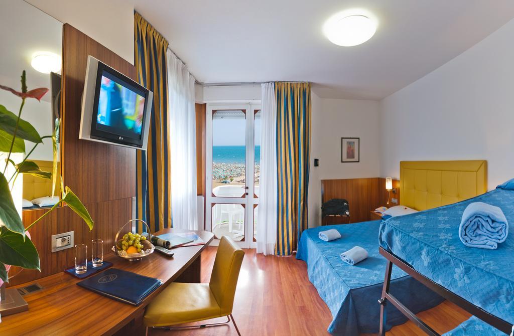 Hotel Ariston Bibione Quarto foto