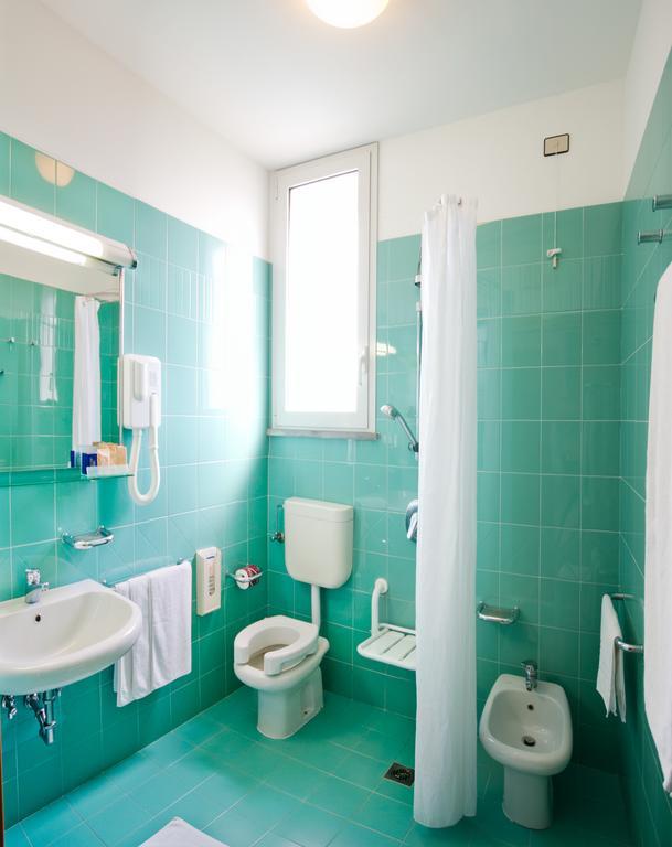 Hotel Ariston Bibione Quarto foto