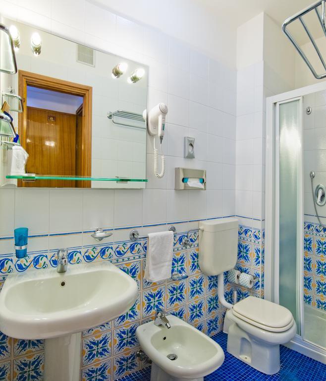 Hotel Ariston Bibione Quarto foto